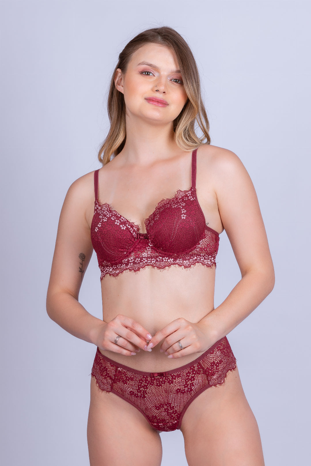 Calcinha de Renda e Sutiã de Renda Style - Stella Bernardi