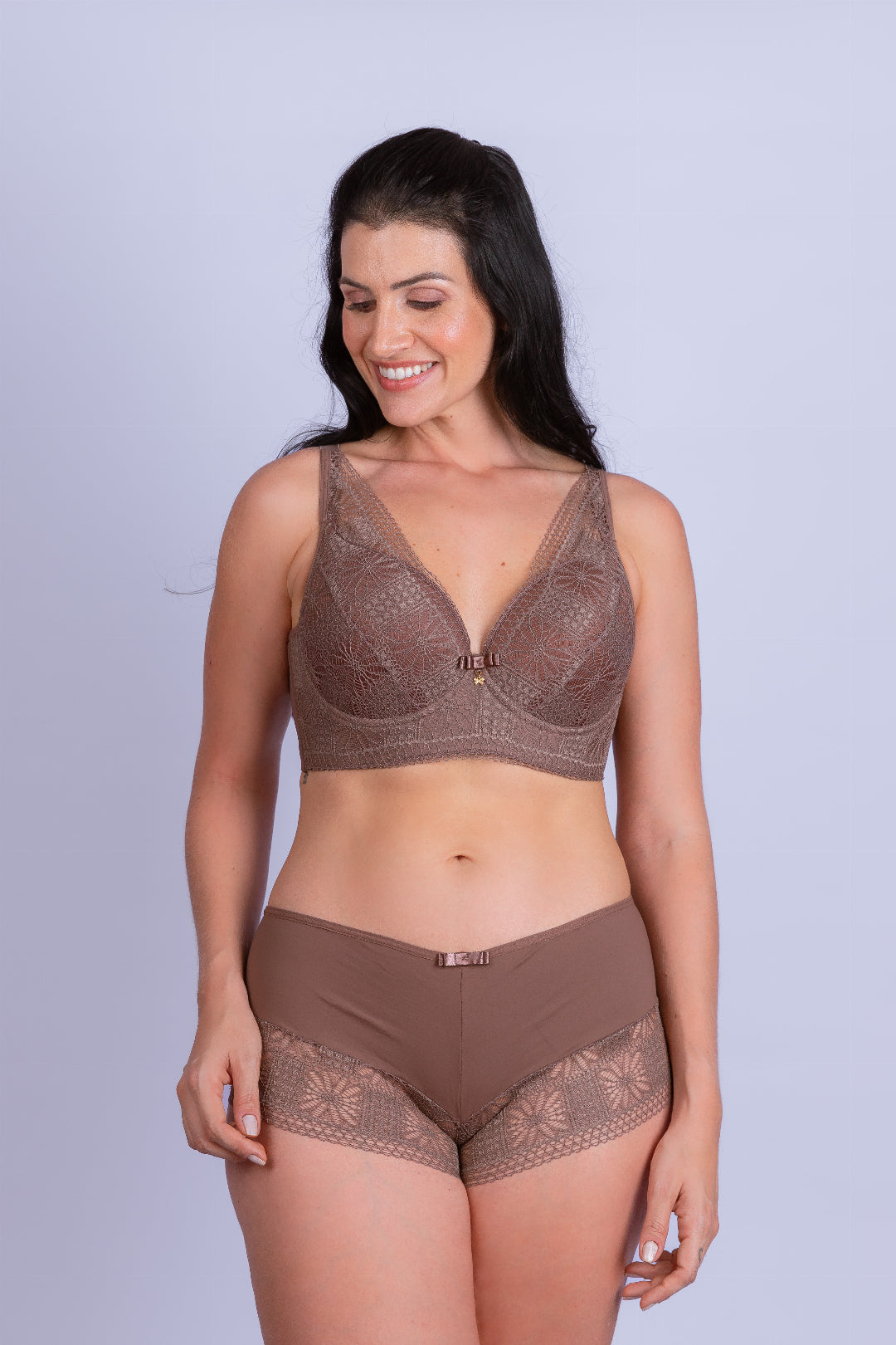 Calcinha de Renda e Sutiã Plus Size - Stella Bernardi