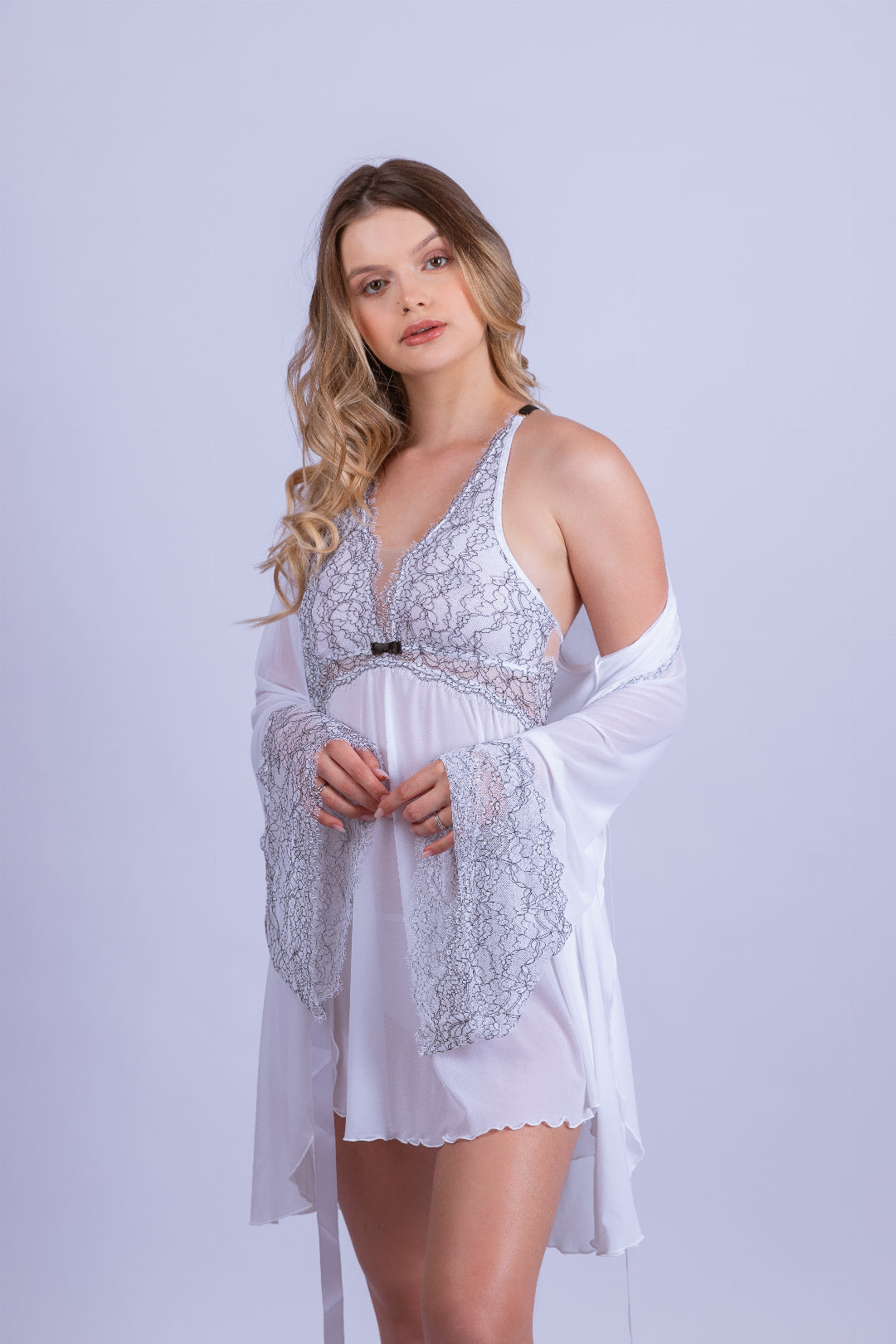 Robe de Renda e Tule Curto - Stella Bernardi