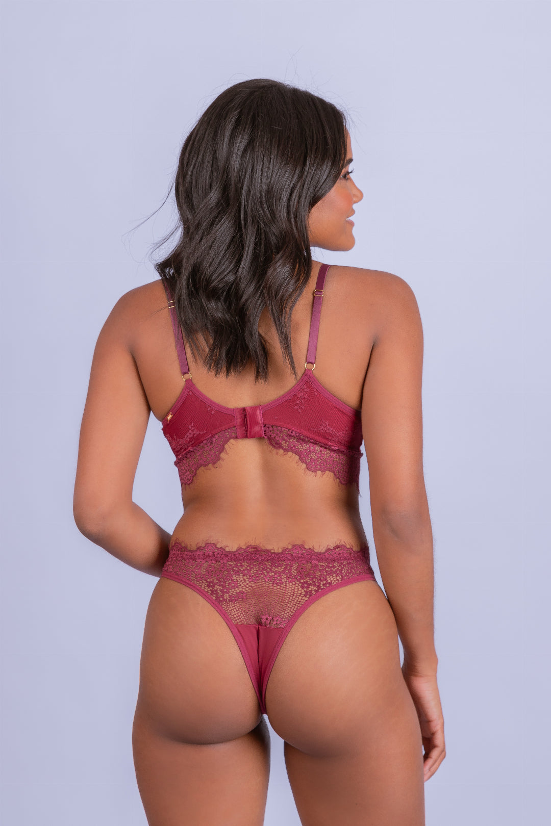 Calcinha Sensual e Sutiã e Mini Saia - Stella Bernardi